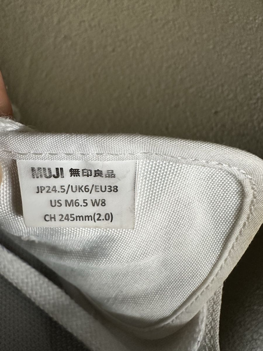 Muji Damenschuhe: MUJI Sneaker Canvas Weiss Grösse EU38 – Gebraucht aus Zürich von Bingobongo03 3