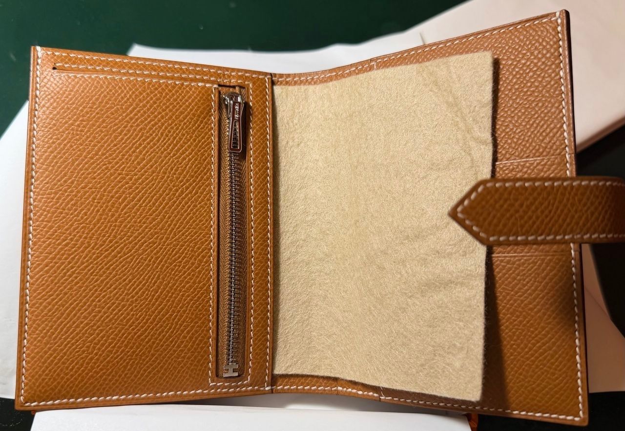 Hermès Portamonete: Hermès Bearn Compact Wallet, braun – Nuovo (secondo la descrizione) da Triesen venduto da atos87 1