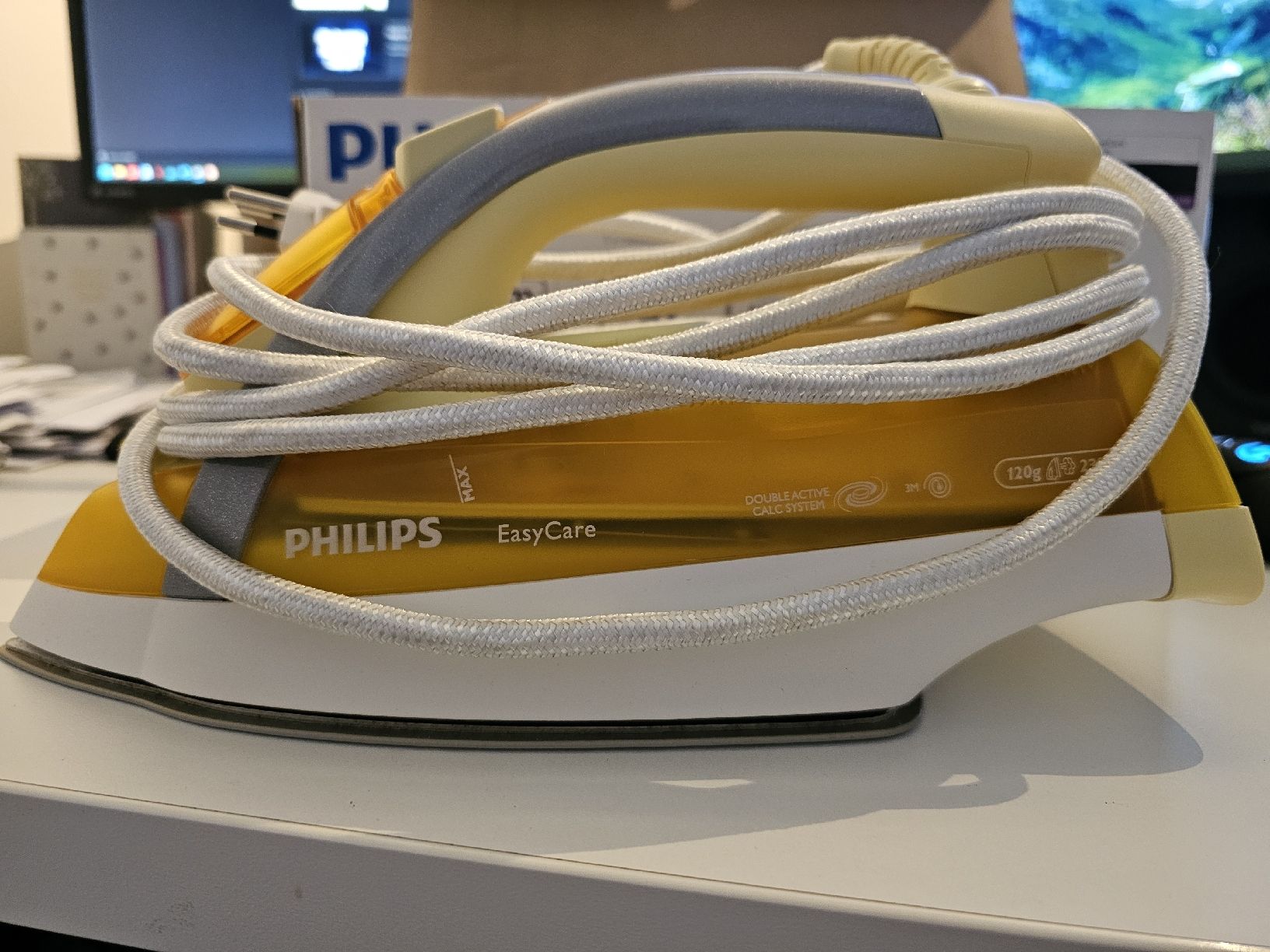 Philips Ferri da stiro: Dampfbügeleisen Philips gebraucht – Usato da Zürich venduto da SelinaA. 1