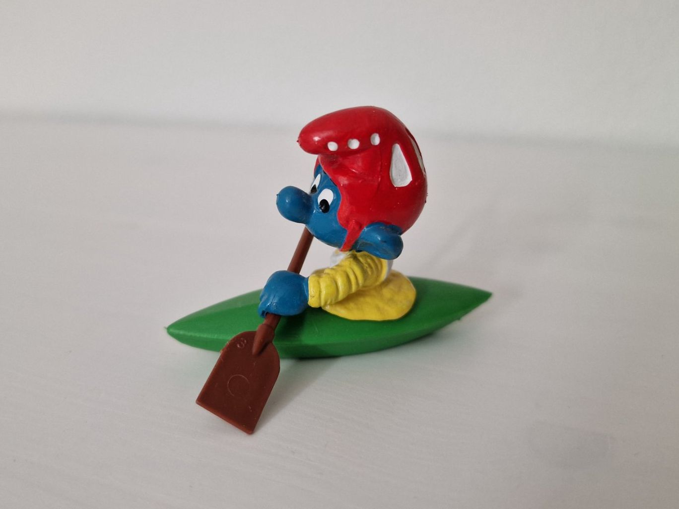 Schleich Statuette: Schleich 40502 Kanufahrer Nr 4 Superschlumpf – Usato da Root venduto da Tanja.st 2