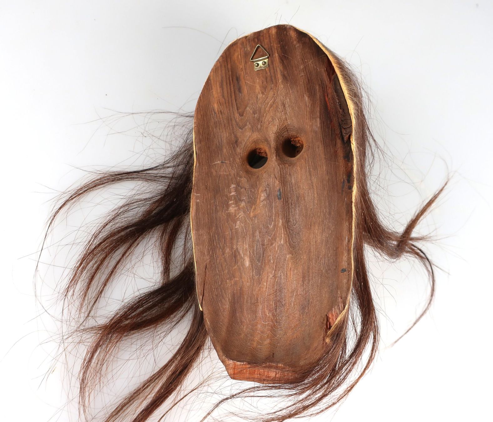 Maschere: Holzmasken mit Haar – Usato da Volketswil venduto da brockipfannenstil 6