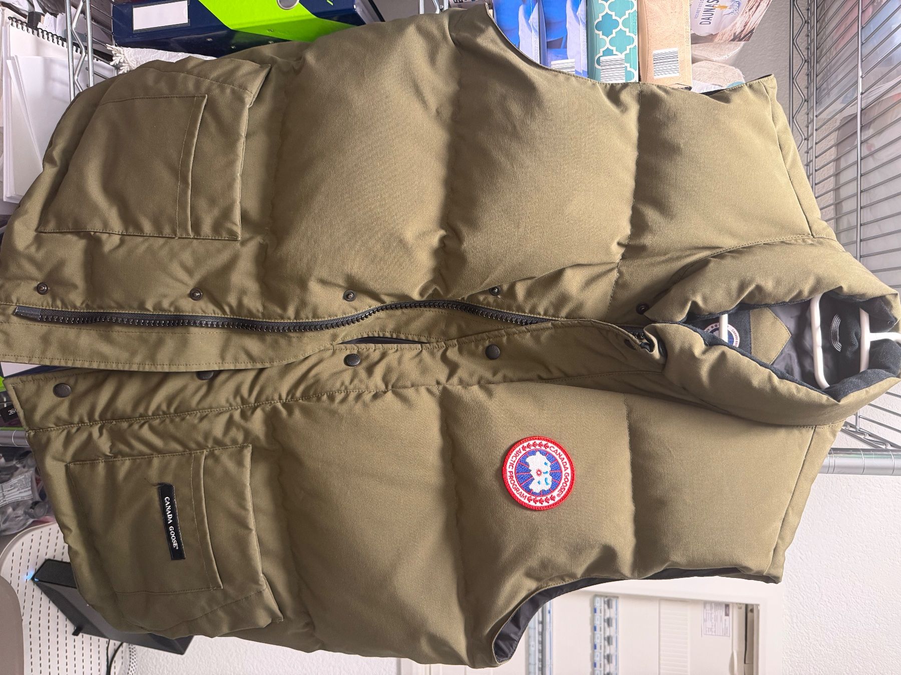 Canada Goose Gilets: Canada Goose Jacke/Weste – Neuf (Voir description) à Niederbipp par ali_xj86