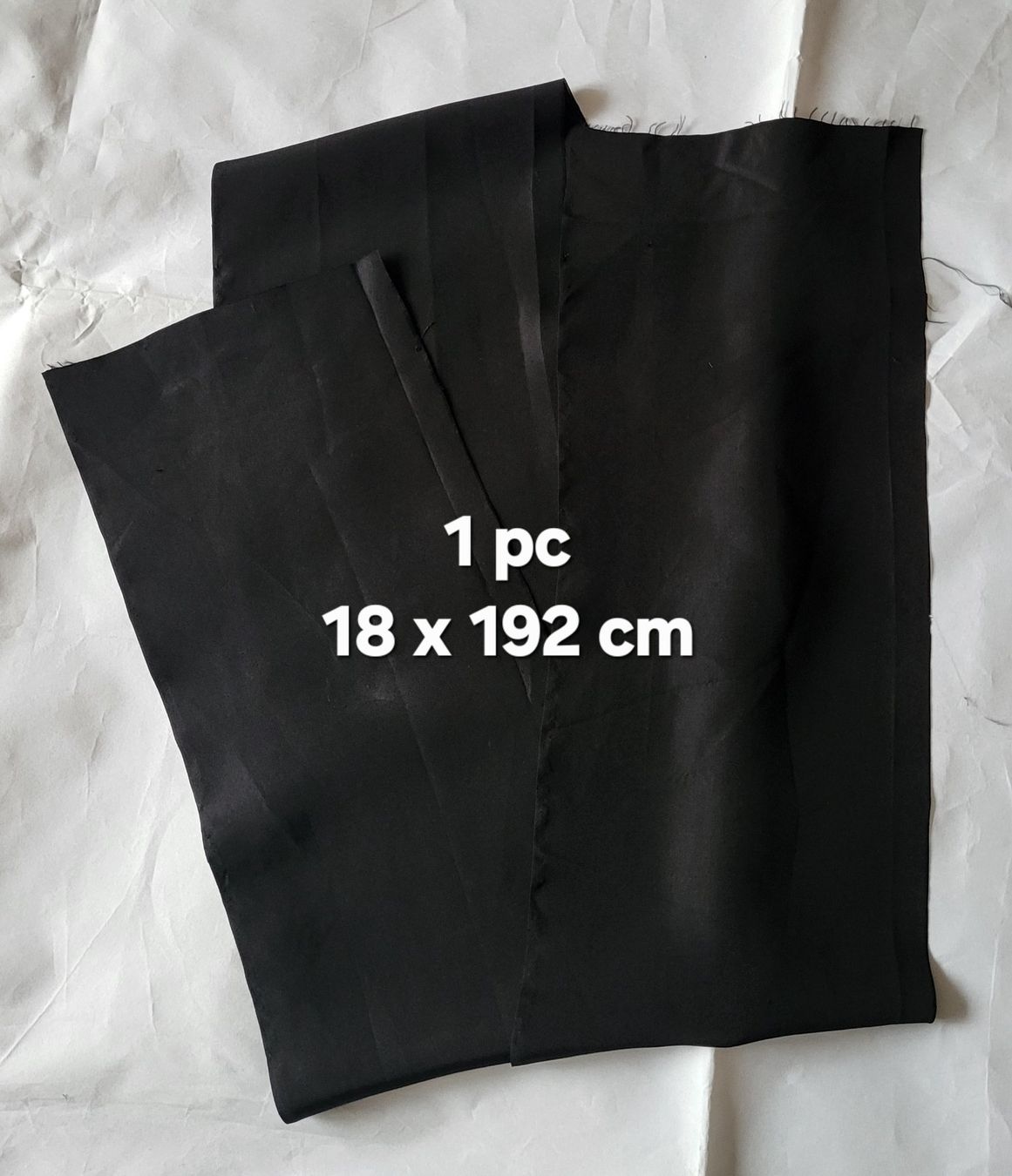 Tessuti: Coupons soie noir – Usato da Fribourg venduto da VictoriaShop7 3