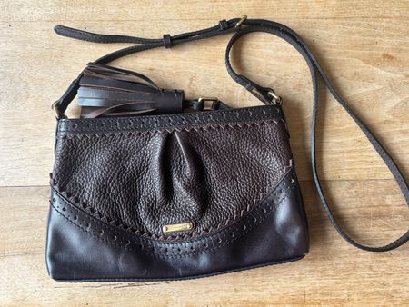 Burberry Umhängetasche Leder dunkelbraun praktisch neu