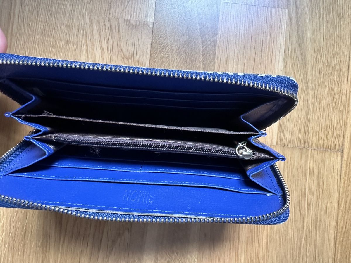Portafogli: Portemonnaie gross – Usato da Veltheim AG venduto da KimiSinger 1