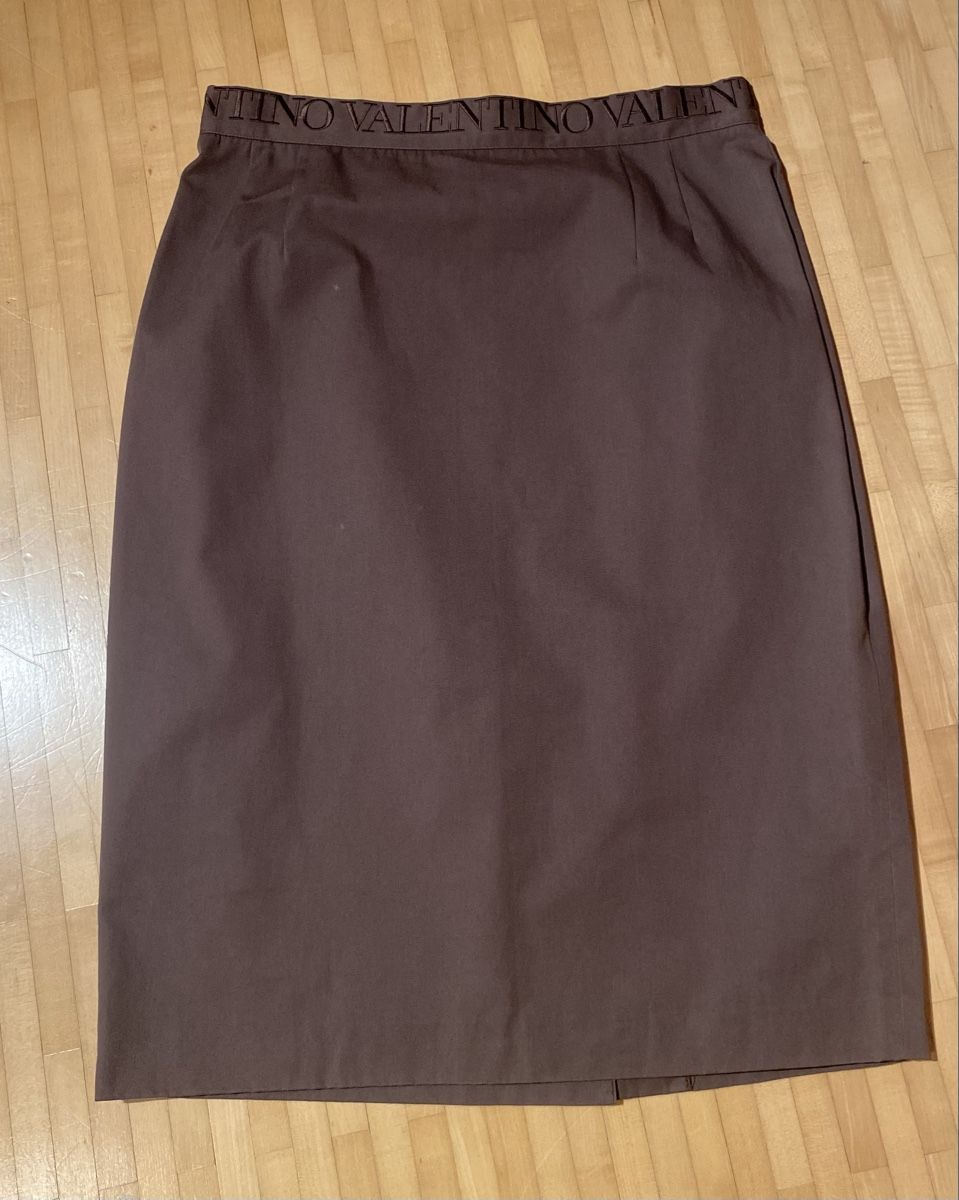 Valentino Gonne: Jupe Valentino – Usato da Eggersriet venduto da VintageCouture86