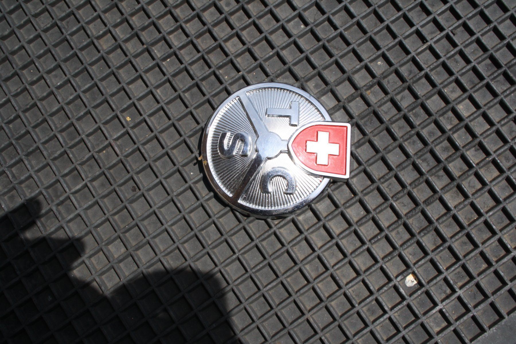 TCS Insegne: TCS EMBLEM  VINTAGE FÜR OLDTIMER – Usato da Wauwil venduto da Pneuedy 7