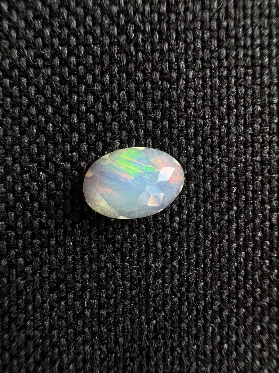 Pietre preziose: Äthiopischer Opal 0.75ct – Nuovo e nell'imballaggio originale da Wängi venduto da Horus90 2