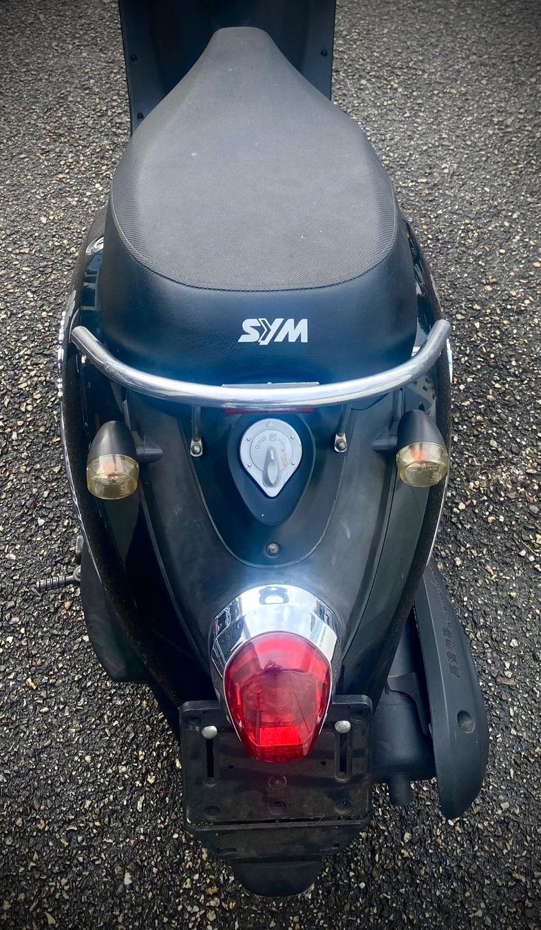 Sym Scooters: SYM Mio 100 roller Schwarz – D'occasion à Aarau Rohr par Salazaris 3