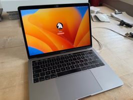 MacBook Pro 13", 2017, 16 GB RAM, 1 TB SSD, 4 Ports, US