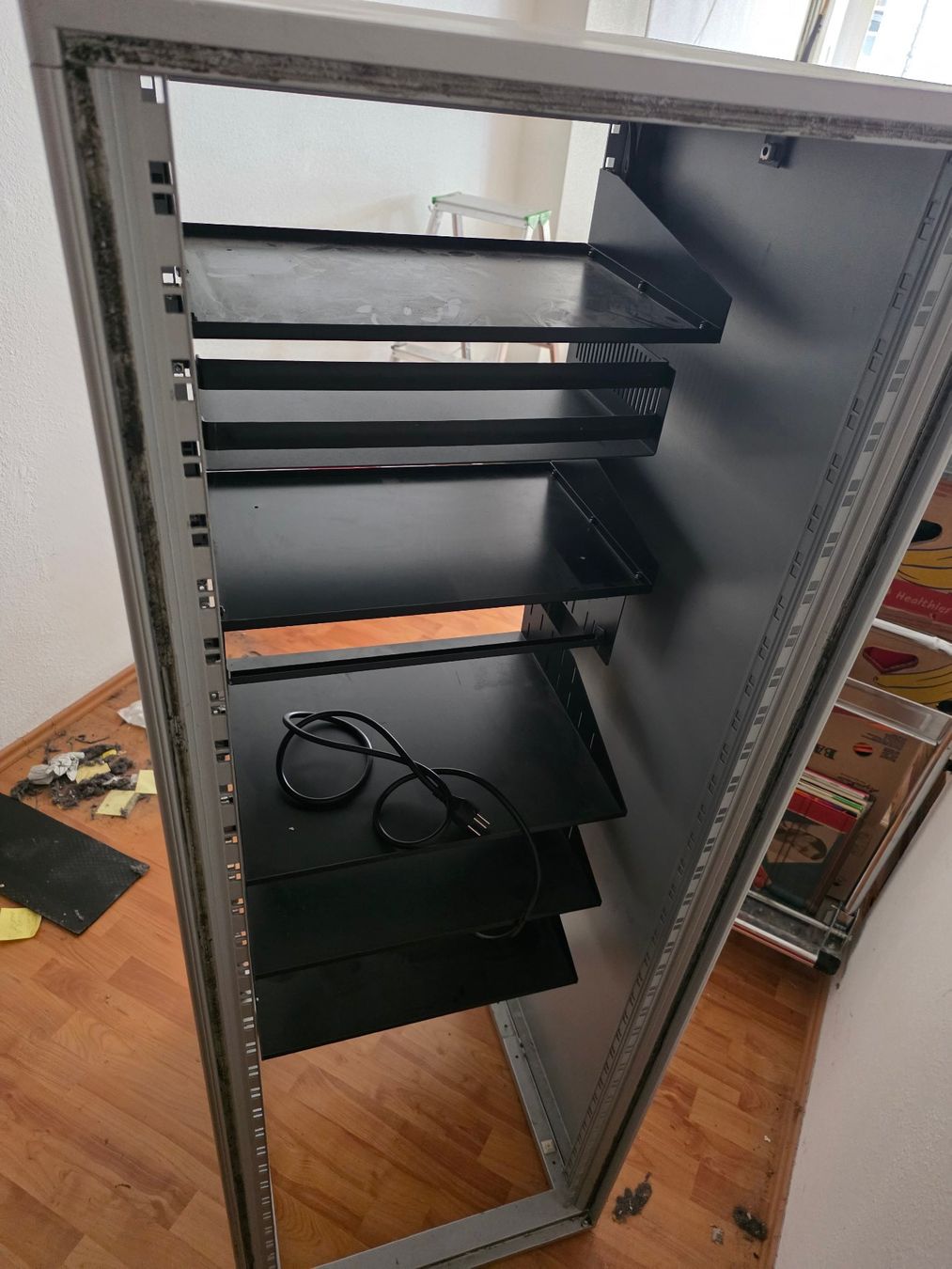 Racks & Cavalletti: Server-/Audio-Rack – Usato da Basel venduto da Knupfi 1