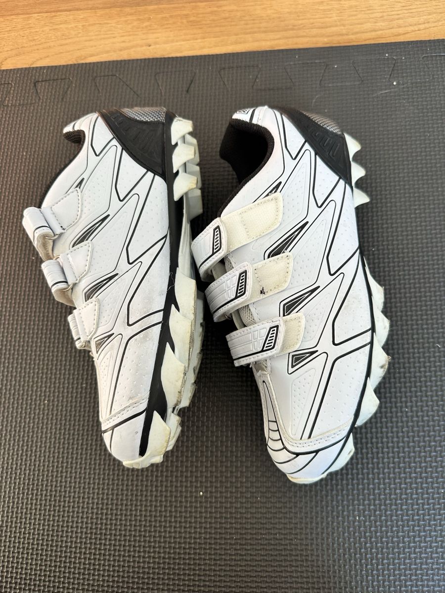 Scarpe da uomo: Veloschuhe – Nuovo (secondo la descrizione) da Sarmenstorf venduto da SamiraB. 1