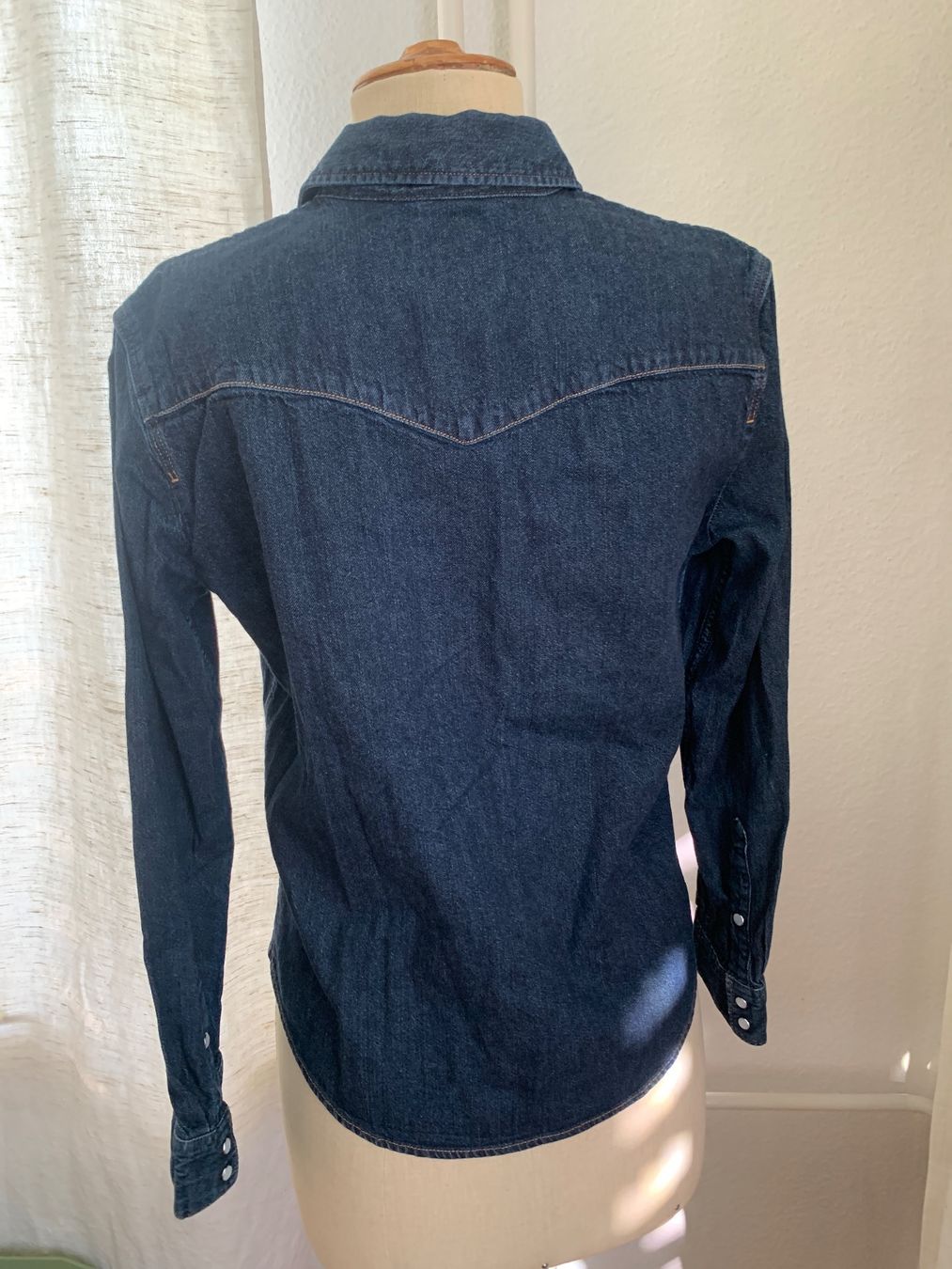 Levi's Camicette: Damen Jeanshemd Levi's Grösse M  Neu – Nuovo (secondo la descrizione) da Richterswil venduto da Moii89 1