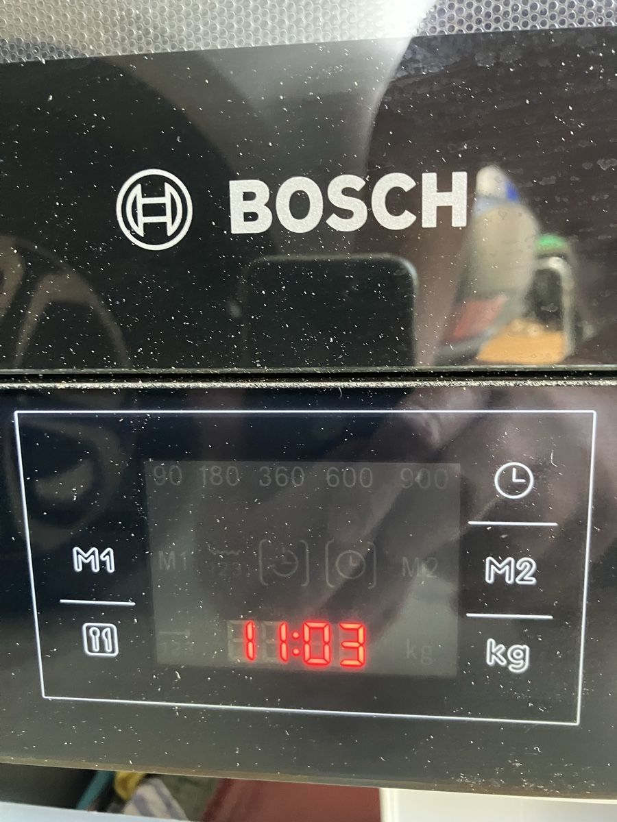 Bosch Fours: Micro-ondes Bosch encastrable – D'occasion à Courtételle par disco46