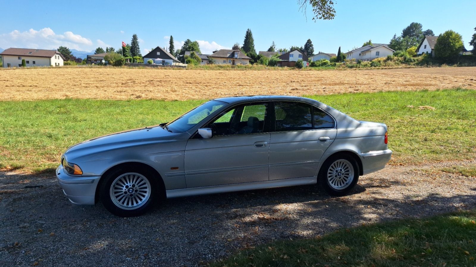 BMW Automobili: BMW 525i E39 2002 – Usato da Fribourg venduto da Ertug 3