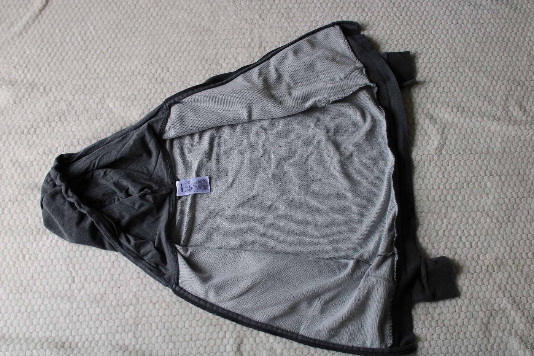 Giacche: Veste adidas – Usato da Essertines-Rolle venduto da Nono_1802 2