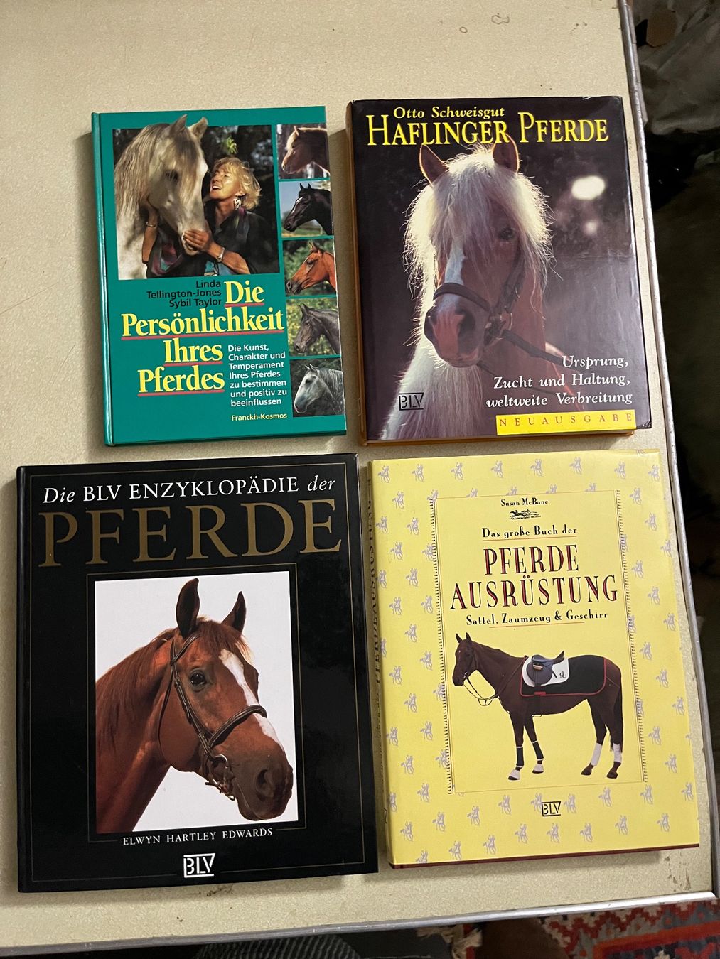 Bücher: 9 bücher über pferde reiten – Gebraucht aus Emmenmatt von flyrecords