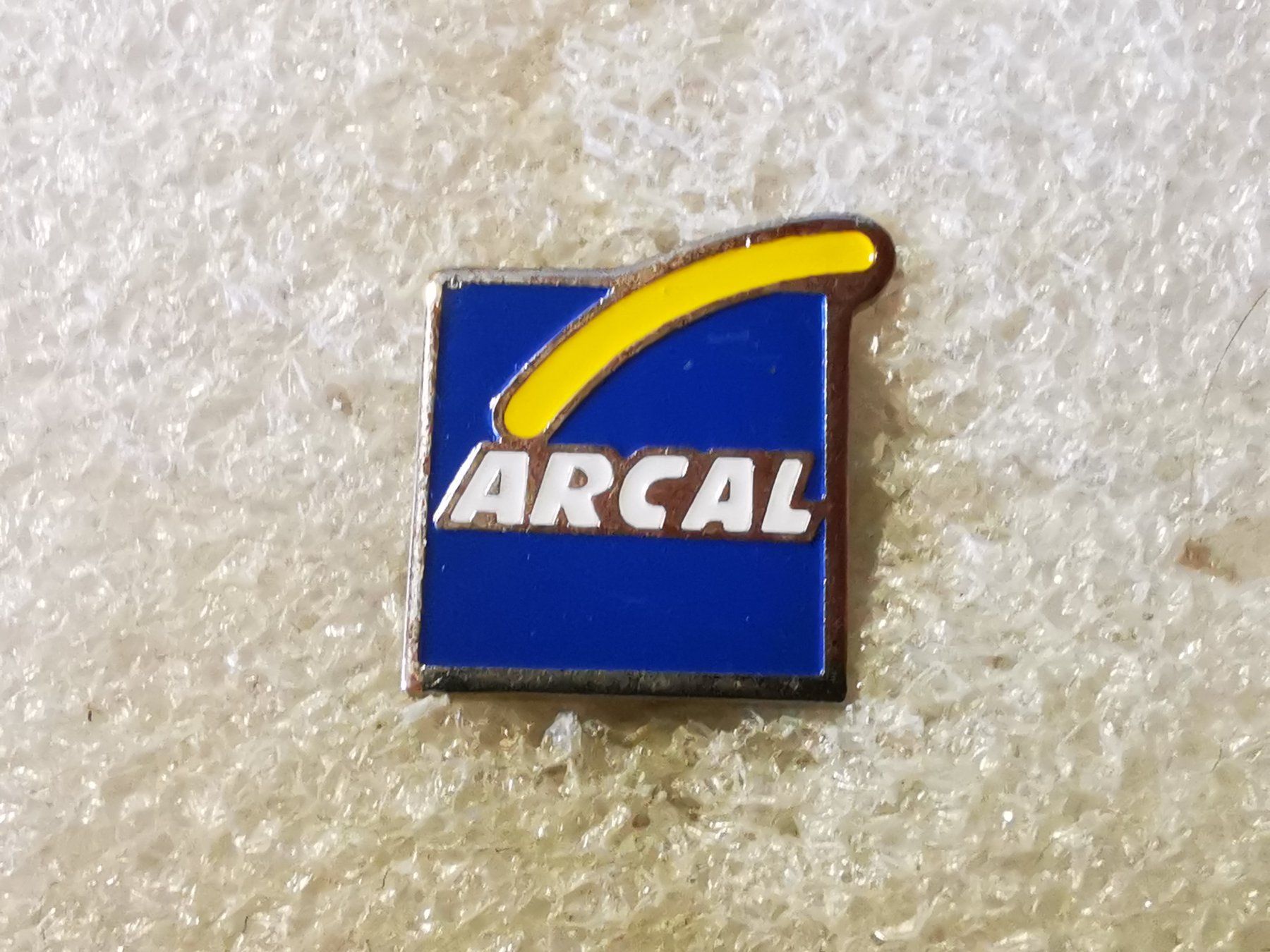 Placchette & Badge: Ansteckpin 93: Arcal – Usato da Oppligen venduto da Pin-Fall-Shop