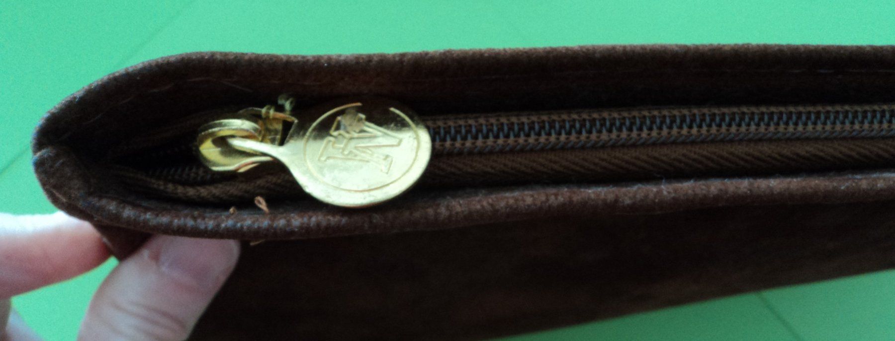 Taschen für Damen: Pochette vintage marron en velours. – Gebraucht aus Basel von maripas17 4