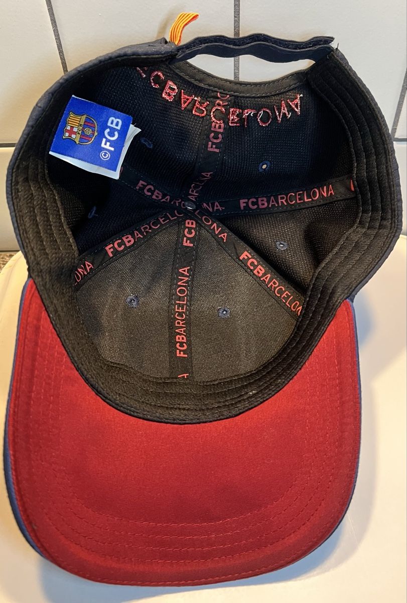 FC Basel Copricapi, berretti & cappellini: FCB Cap 🧢 Mütze Barcelona – Usato da Sevelen venduto da Ritiplampi 5