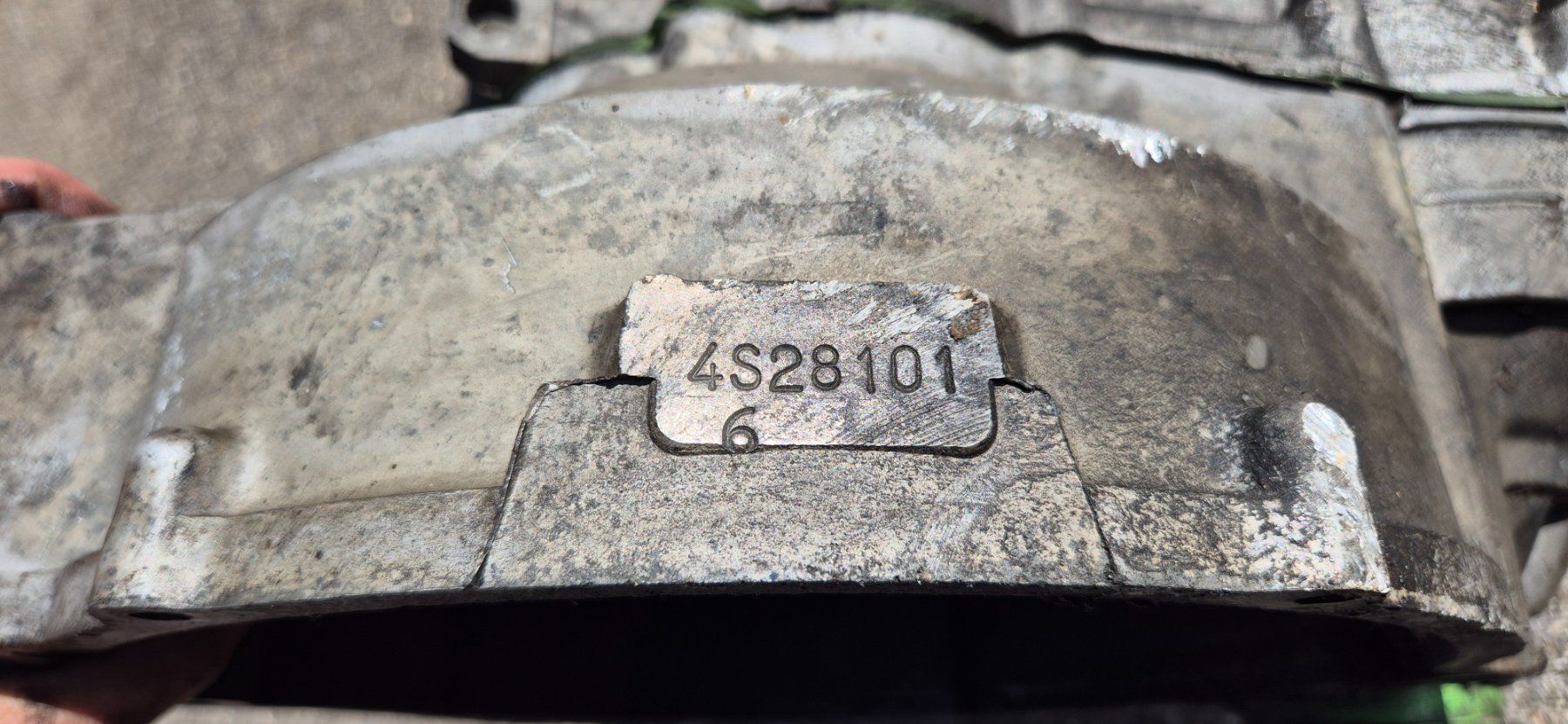 Volkswagen Toutes les pièces auto: Golf 2 Getriebe  1600er – D'occasion à Riggisberg par Mahali04 3