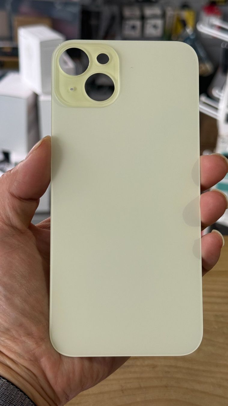 Apple Handys / Smartphones: Vitre Cache Arrière iPhone 15 plus Jaune – Neu und originalverpackt aus Morges von DA-repa