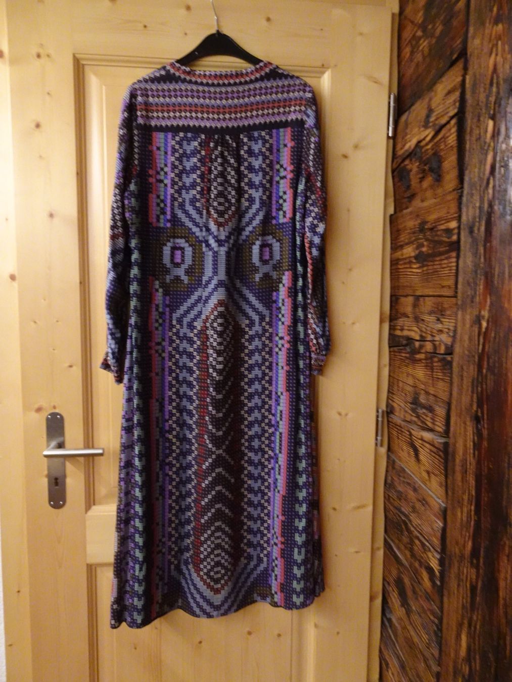Vestiti: Wunderbares Maxikleid von IVI Collection Gr. 40 - 426121 – Usato da Küssnacht am Rigi venduto da Good4Deckeli 1