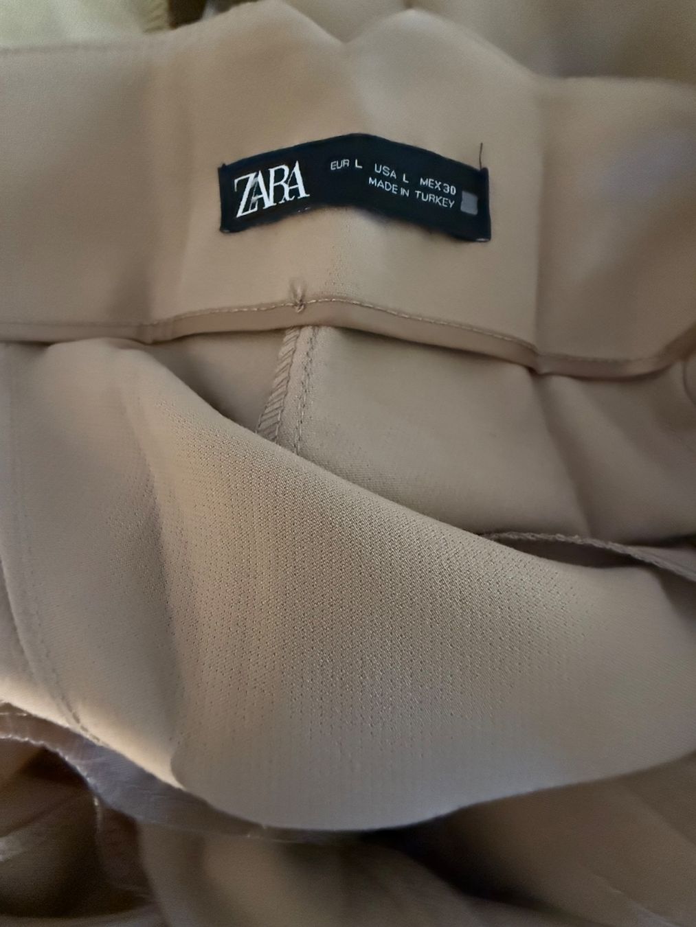 Zara Pantaloni: Pantalon Zara en couleur beige – Usato da Gimel venduto da fan_8tvc 2