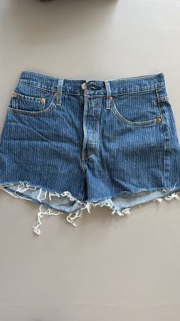 Levi's Jeansshorts W27 gestreift guter Zustand
