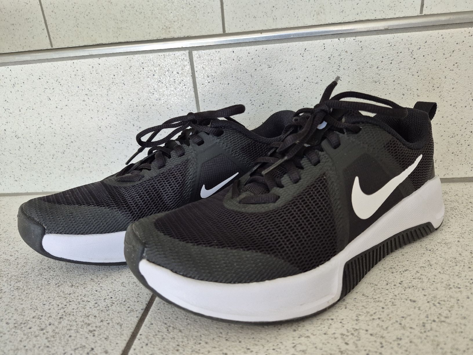 Nike Scarpe da uomo: Nike Turnschuh Gr. 40 – Usato da Geuensee venduto da Jasi0901