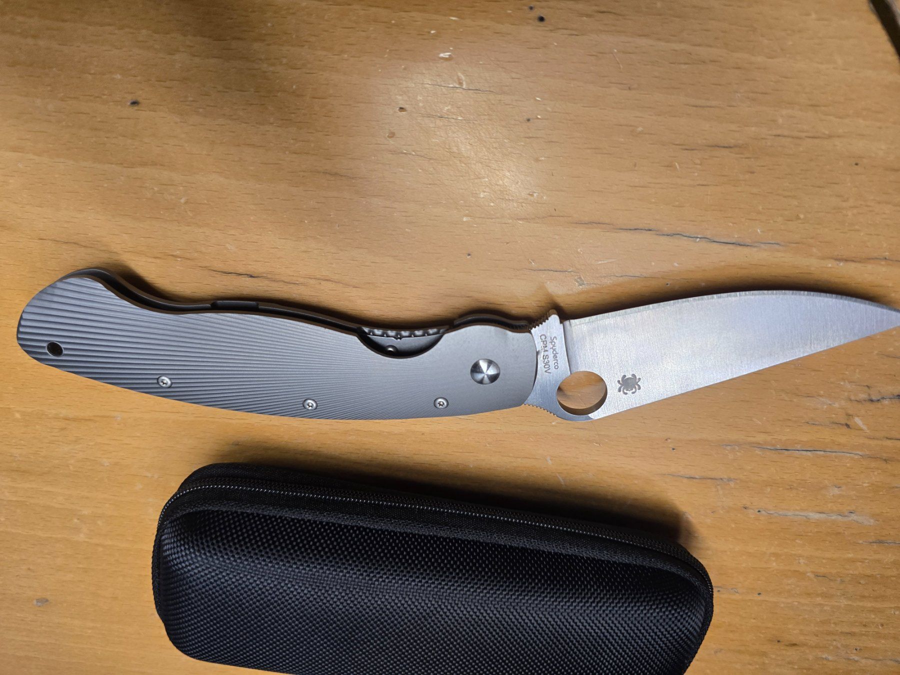Couteaux de poche: Spyderco Military Flted Titanium – Neuf (Voir description) à Ettingen par 1025andreas 1