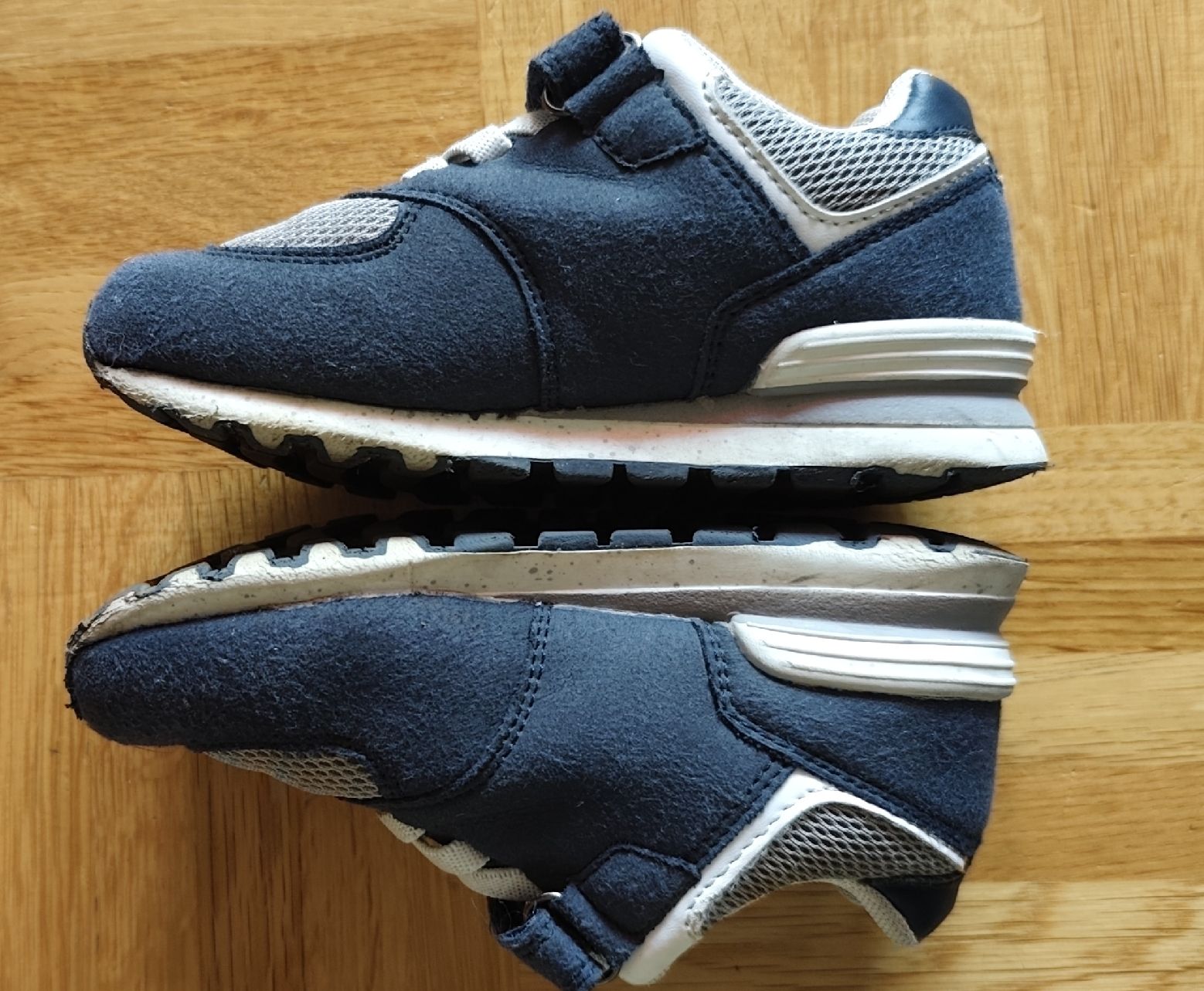 Elefanten Chaussures garçon: Elefanten Turnschuhe Gr. 25 – D'occasion à Mühleberg par Riverinyoureyes 1
