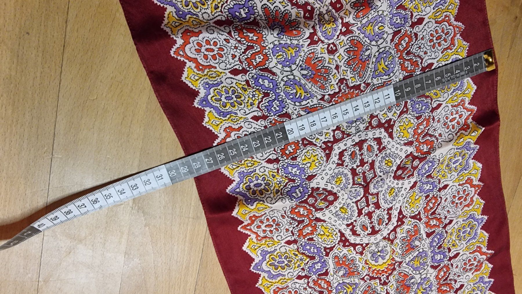 Foulard & Sciarpe: 🌺Foulard 🌺 – Usato da Wald ZH venduto da CapLux 4