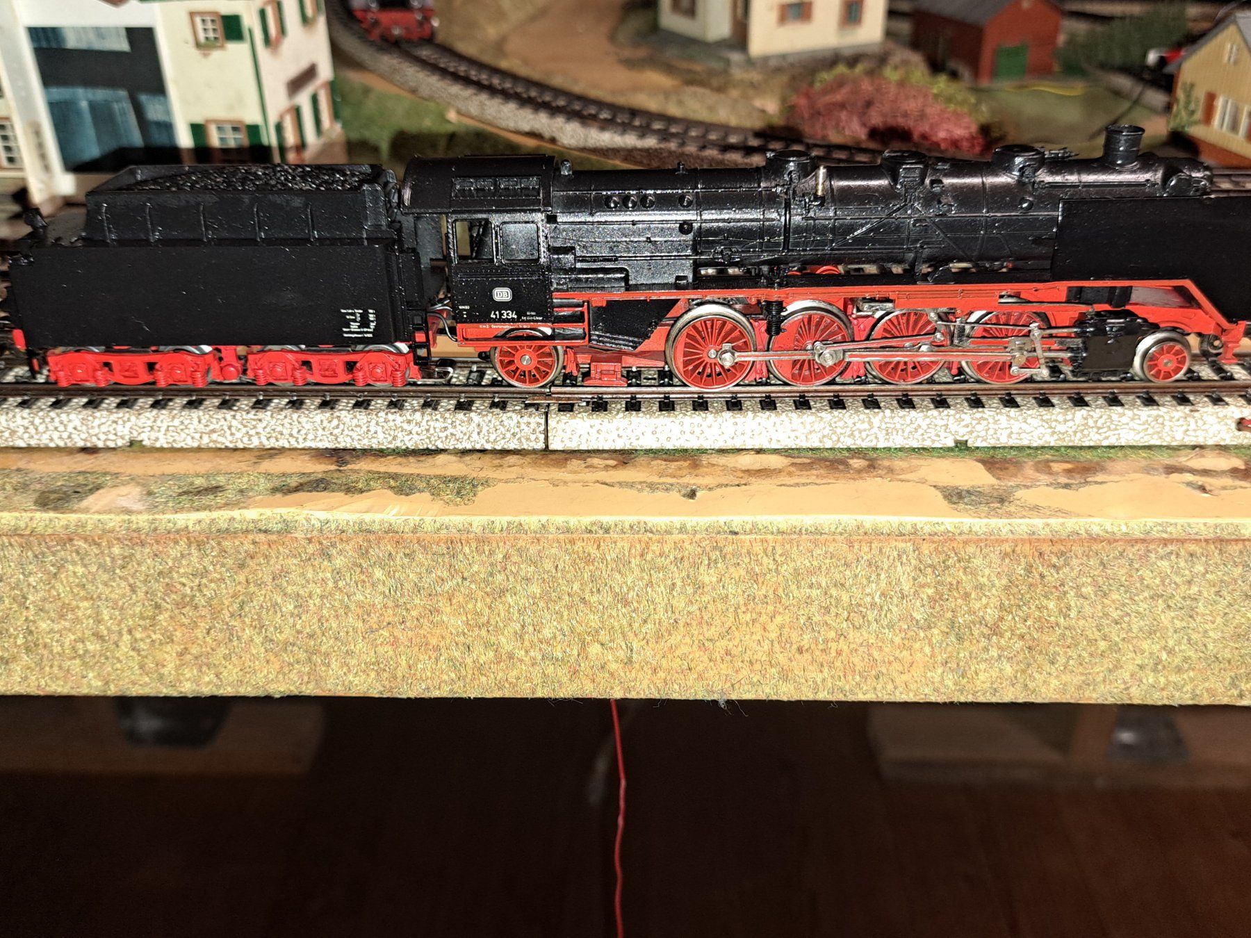 Märklin Modellini di ferrovie: Märklin DB 41334 Damploki analog – Usato da Schwanden GL venduto da roerich20 1