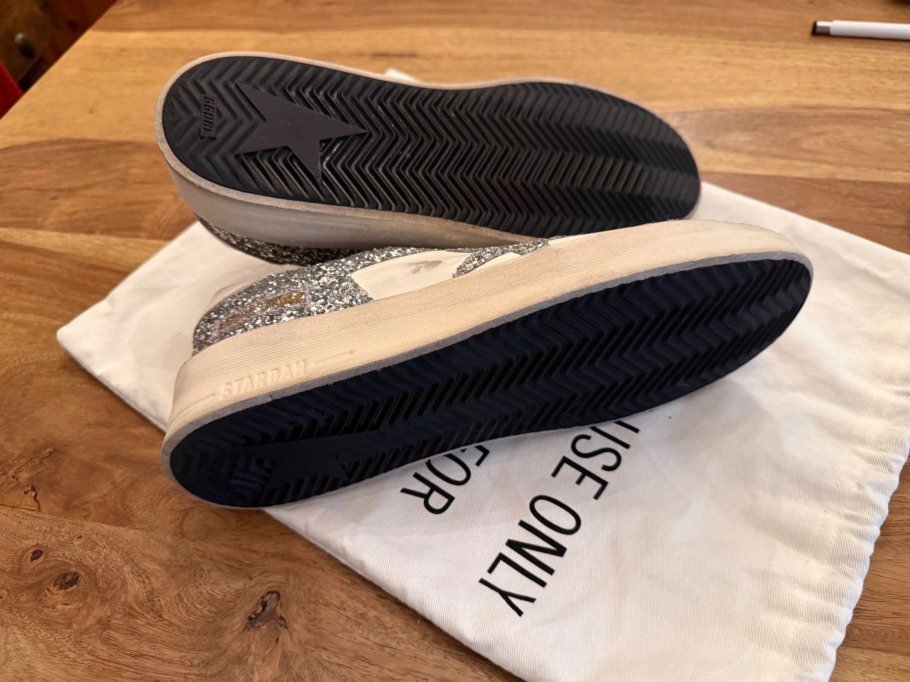 Golden Goose Scarpe da donna: Golden Goose – Nuovo (secondo la descrizione) da Reinach BL venduto da Minendie 5