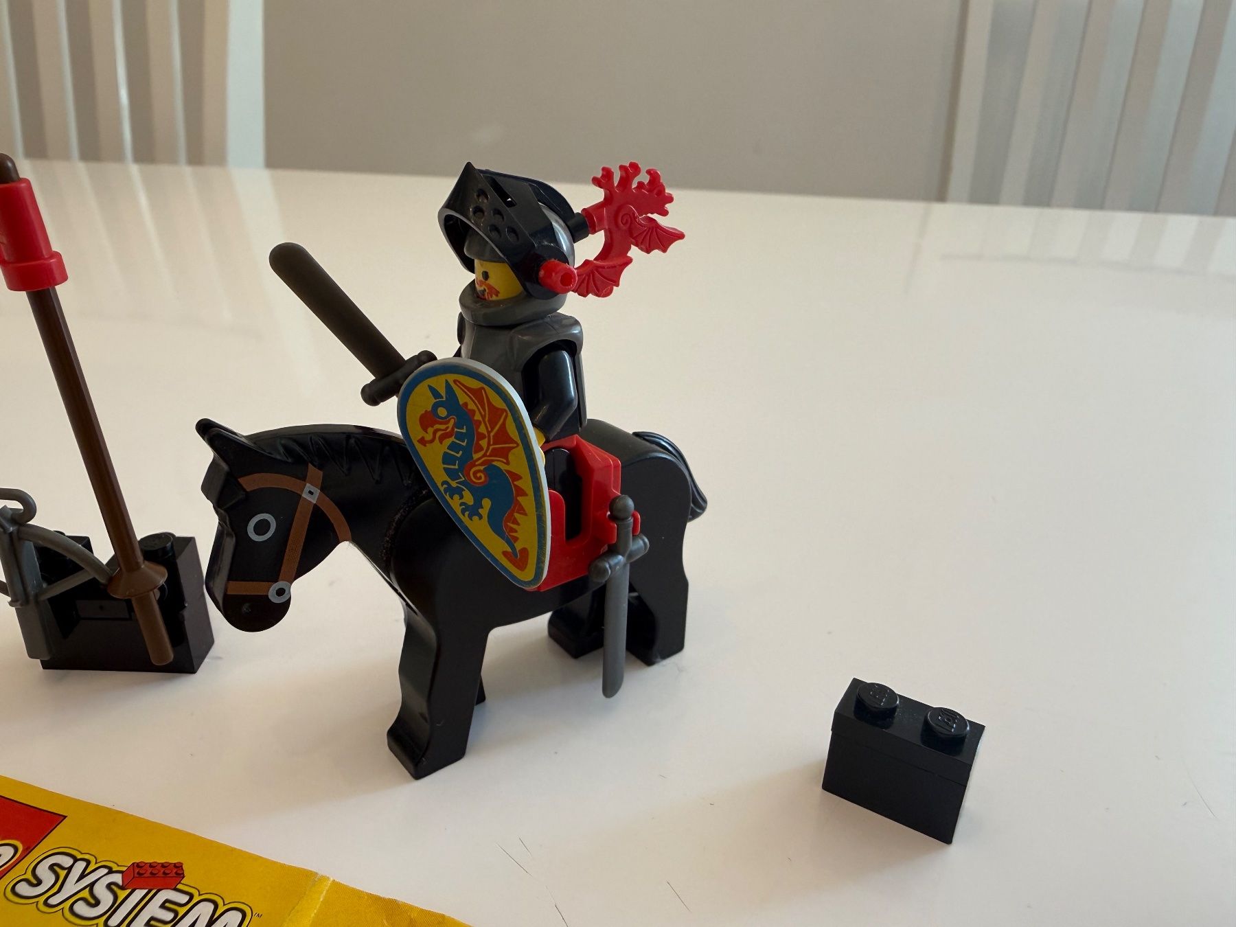 Lego Kit di costruzioni: LEGO Castle 6009 Black Knight – Usato da Burgdorf venduto da Pistar 2
