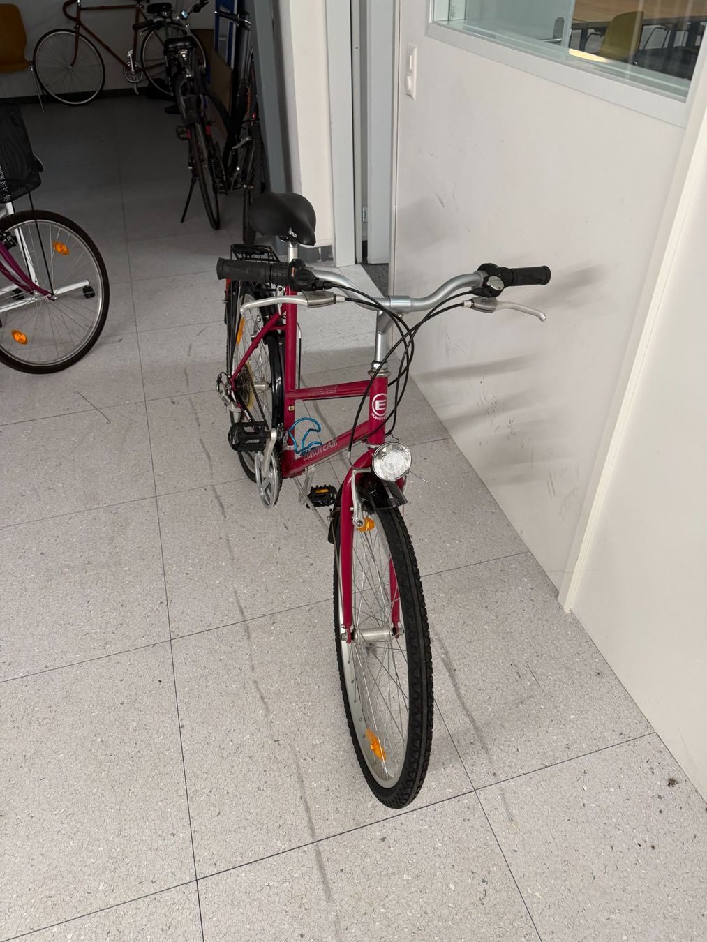 Biciclette: City-Bike Gebraucht!! – Usato da Schwerzenbach venduto da Fachhaus_Logistik 1