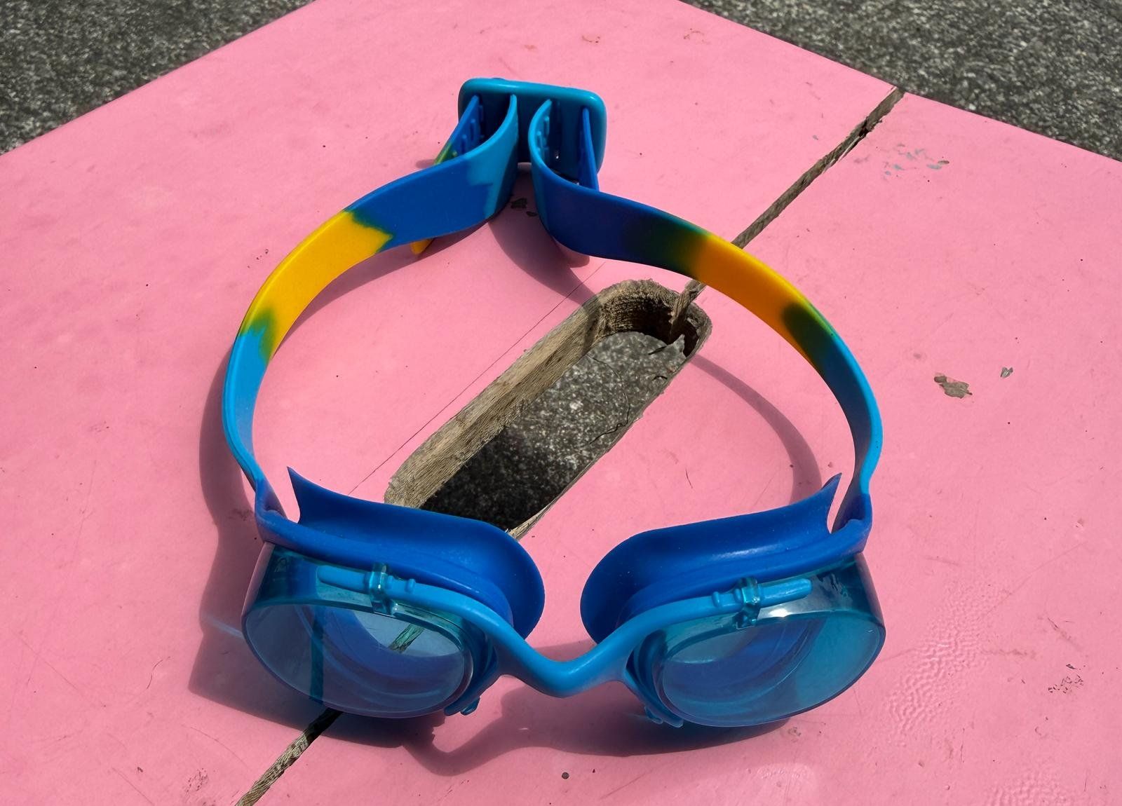 Occhiali & Lenti: Schwimmbrillen – Usato da Flawil venduto da Stella_3 8