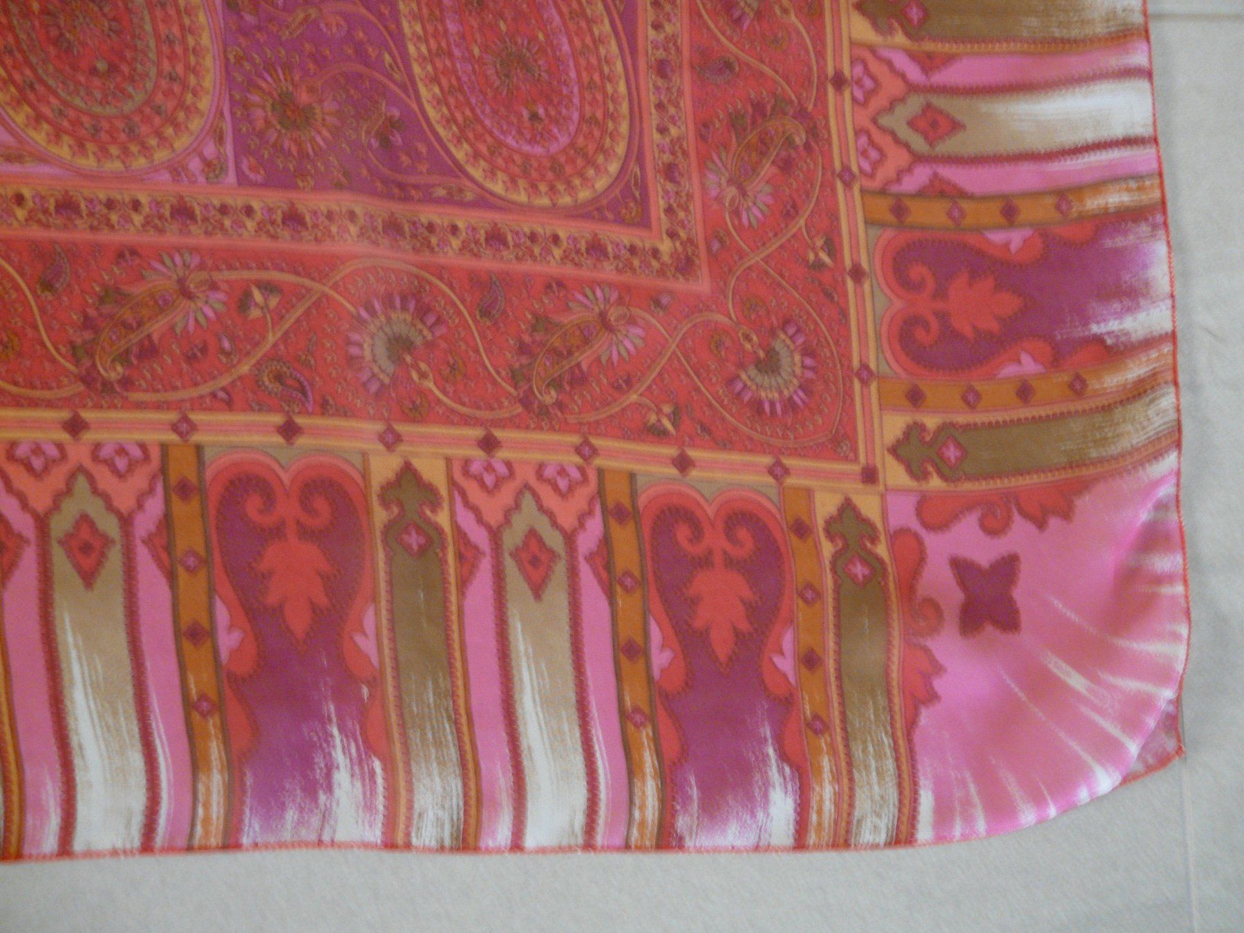 Foulard & Sciarpe: Foulard 100% soie Seide marque ECHO – Nuovo e nell'imballaggio originale da ERLINSBACH venduto da doudouce 2