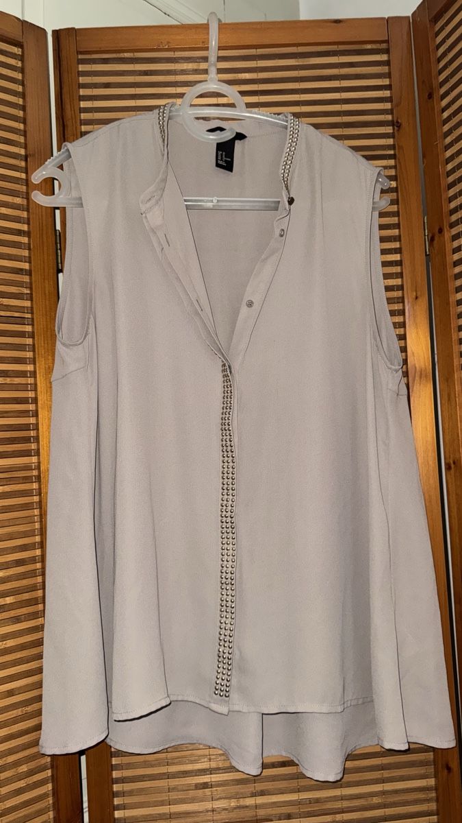 H&M Blusen: Bluse H& M, 44 – Gebraucht aus Gümligen von morticiaaddams