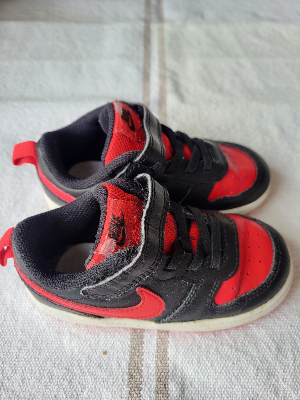 Nike Scarpe per ragazzi: basket Nike, taille 24 – Usato da Neuchâtel venduto da valerizette 1