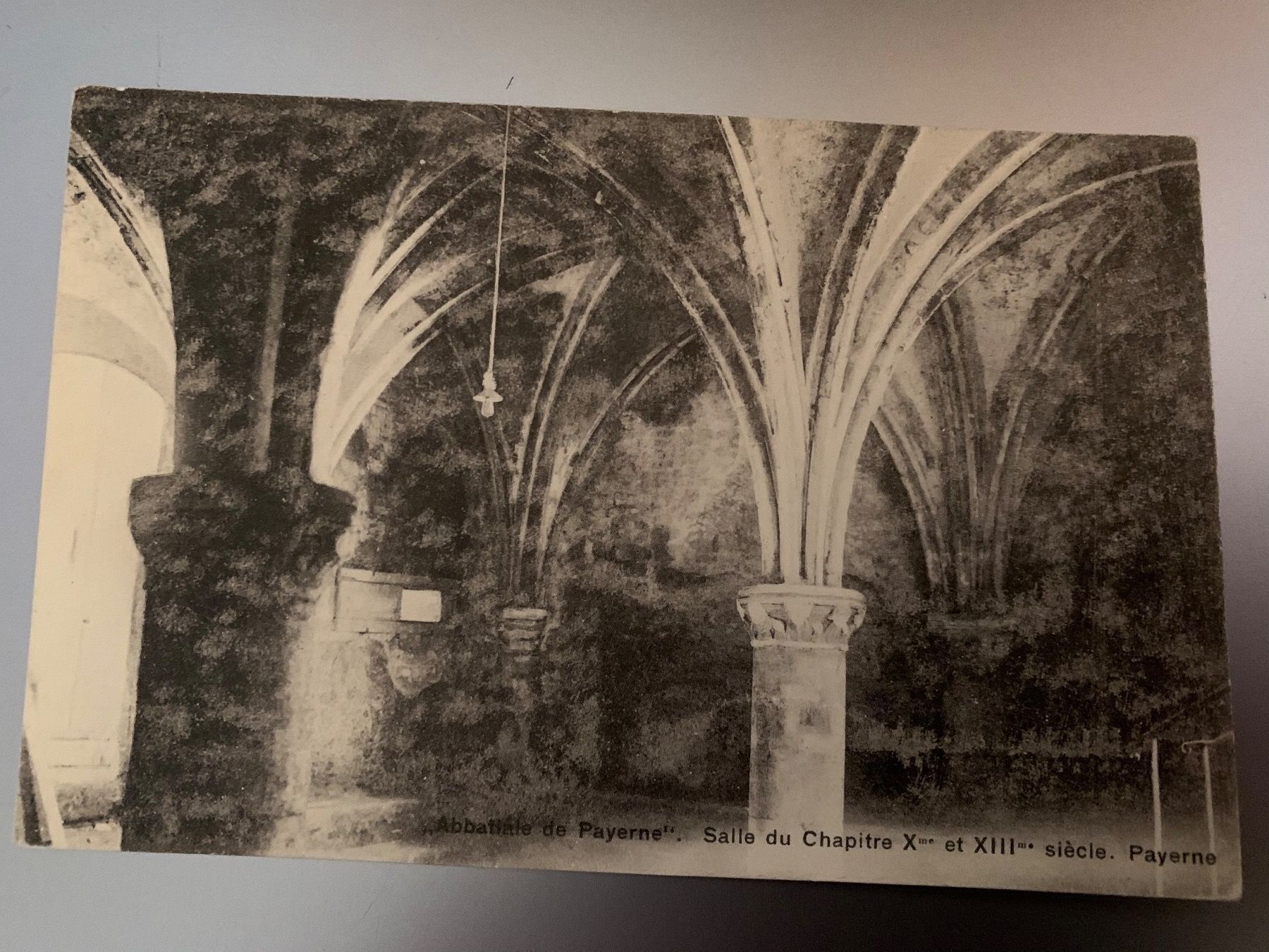 Cartoline postali: Payerne salle du chapitre – Usato da Cousset venduto da Agorboss