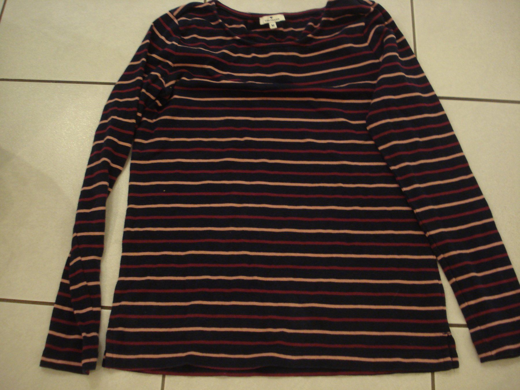 Tom Tailor Pulls & Sweat-shirts: Langarmshirt v. Tom Tailor Gr. M – D'occasion à Au SG par beanpasa