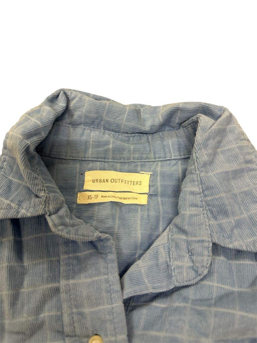Chemisiers: Urban outfitters – D'occasion à Buochs par zukkias 1