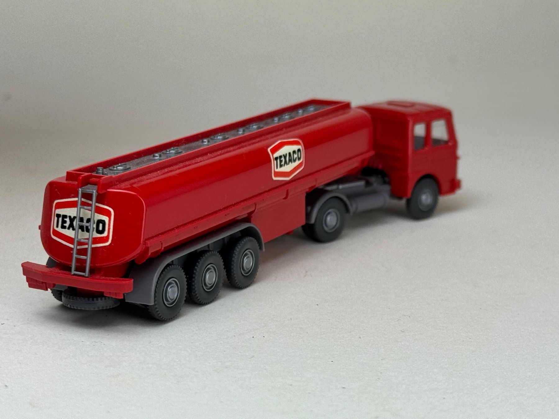 Wiking Modellini d'auto: Wiking MAN Tanksattelzug Texaco – Usato da Elm venduto da Wikmtz 1