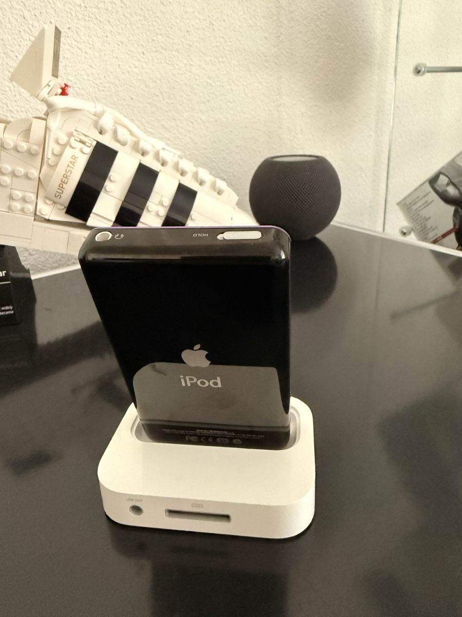 Apple Lettore multimediale portatile: iPod Classic 120 GB – Usato da Brittnau venduto da ToastbrotT 1