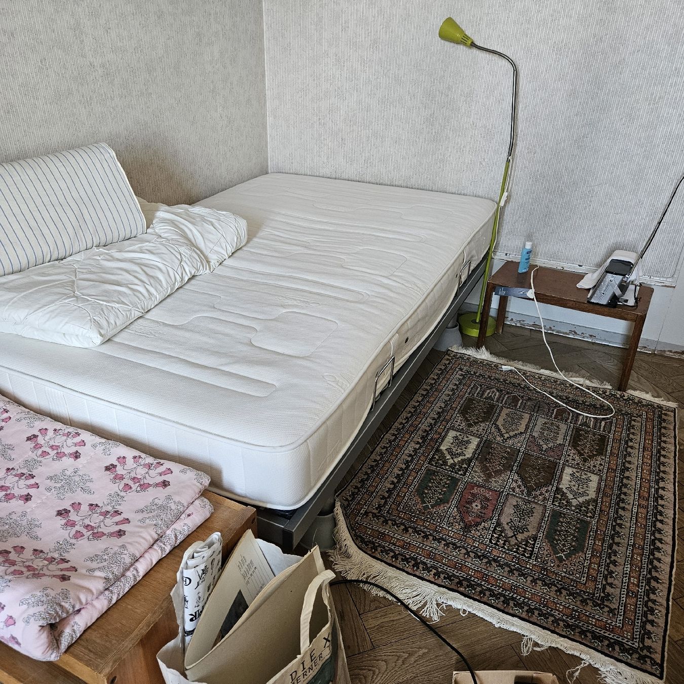 Letti: lit plus matelas 120x 2000 – Usato da Neuchâtel venduto da Janoarcheo