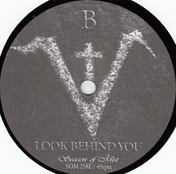 Dischi in vinile: Saint Vitus - Blessed Night (7 " Vinyl) – Nuovo e nell'imballaggio originale da Zofingen venduto da noise123 3