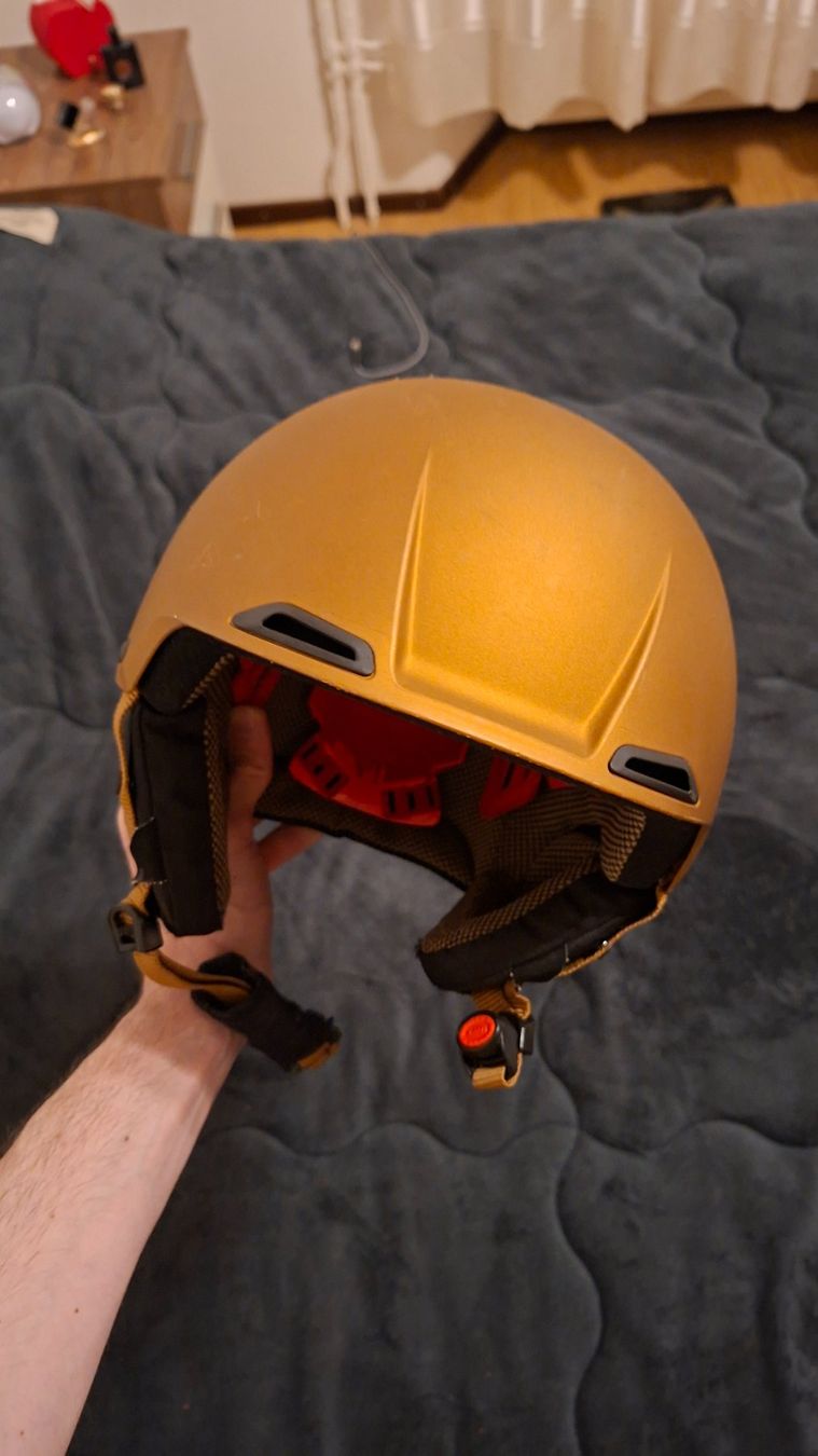 Uvex Caschi: Casco sci Uvex + maschera Uvex – Usato da Riva San Vitale venduto da Stekri 1