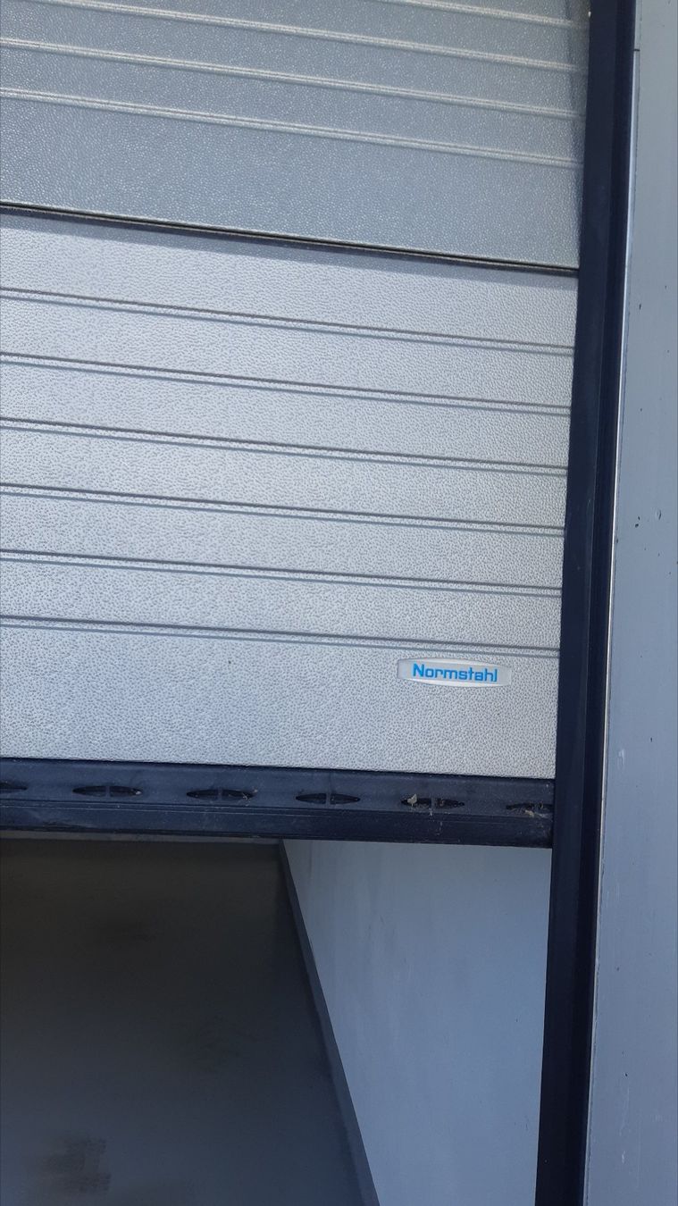 Altro Materiale elettrico: Garagentor / Rolltor elektrisch – Usato da Sattel venduto da schi4 2